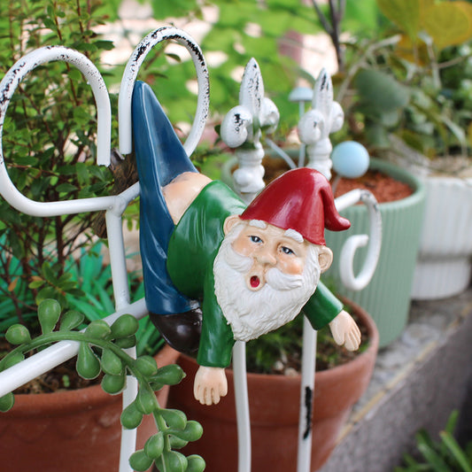 Funny Gnome Pot Hanger Statue