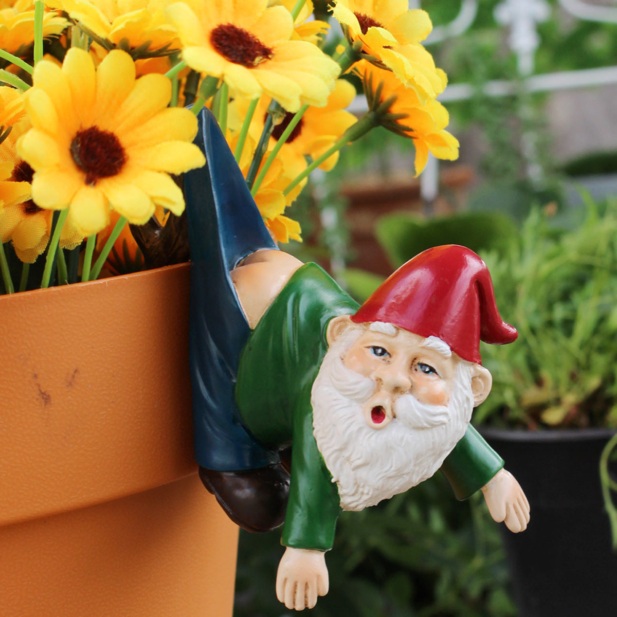 Funny Gnome Pot Hanger Statue