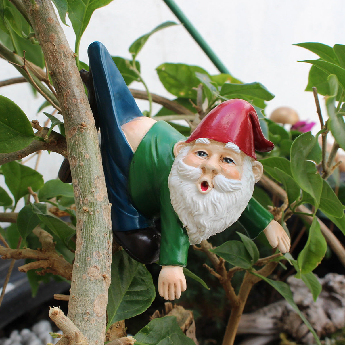 Funny Gnome Pot Hanger Statue