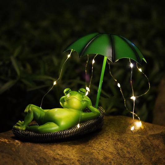 Realistic Solar Frog Garden Light